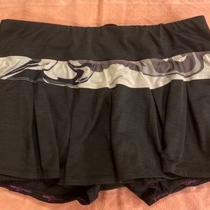 SkirtSports Lioness Large used